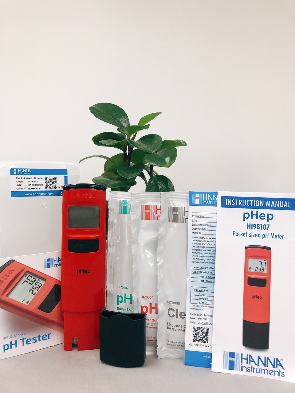 Bút Đo pH/Nhiệt Độ Với Độ Phân Giải 0.1pH